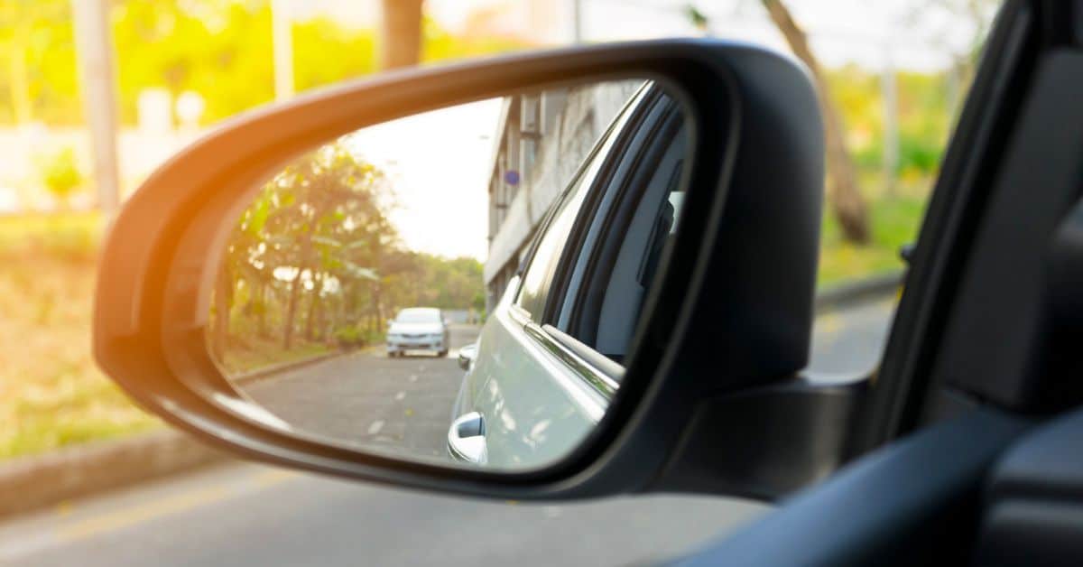 Who Is Liable For A Blind Spot Injury In Virginia? 1 Blind spot accident | geoff mcdonald & associates